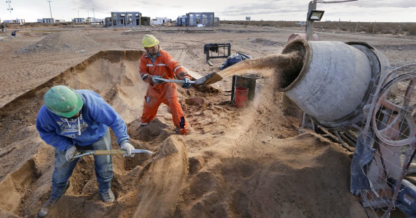 Leve baja estacional del empleo durante diciembre luego de 13 meses de alzas consecutivas