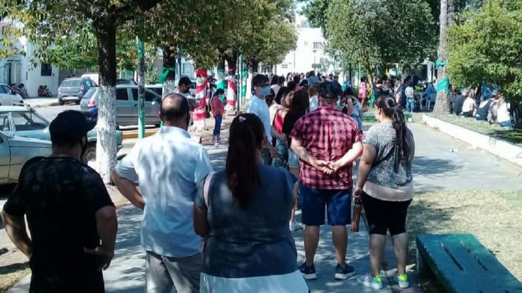 #EXCLUSIVO La explosión de contagios de Covid aumentó el ausentismo laboral y las Pymes ya piden una reunión tripartita urgente para tratar el asunto