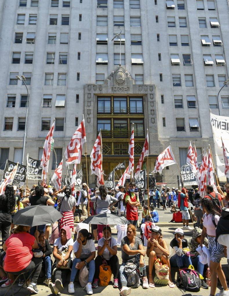 Desde Desarrollo Social afirman que trabajan en reconvertir planes en trabajo: "Del plan social al trabajo genuino. Ese es el camino que queremos recorrer"