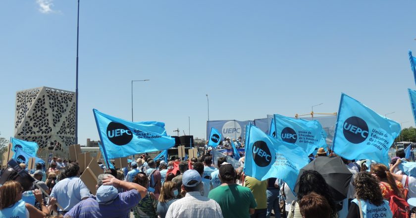 Docentes cordobeses ratificaron el pedido de un aumento del 60% en paritarias y que se mantenga la negociación «abierta»