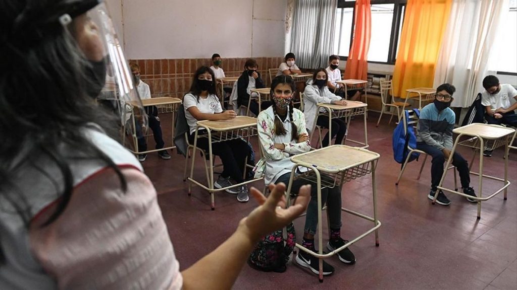 El gremio de docentes Ademys se queja de que todavía no hubo propuesta salarial y confirma un paro para el lunes ante inicio de clases en la ciudad de Buenos Aires