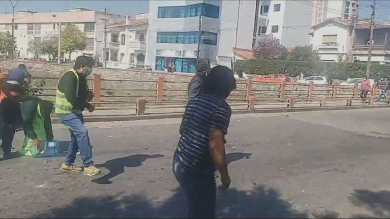 Una batalla campal entre facciones de la UOCRA Jujuy en medio de un proceso electoral salpica a Gerardo Morales
