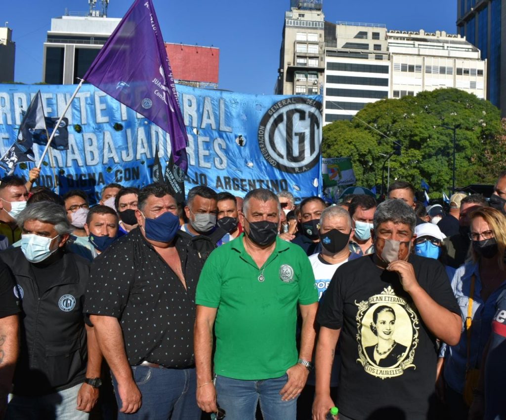 "Hemos venido a decirle a la Corte Suprema que sea independiente y no sea empleados de los gobiernos de derecha o del Grupo Clarín", dijo Moyano