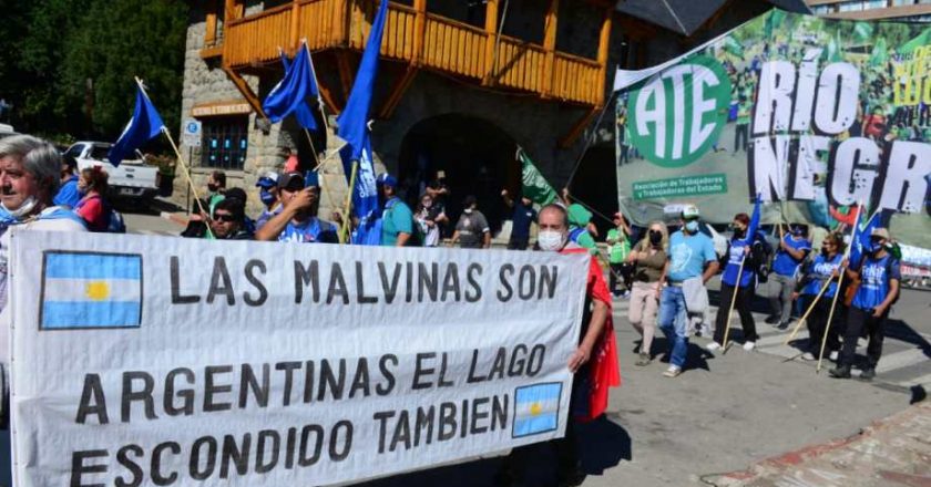 Las dos CTA de Río Negro movilizaron a Bariloche para pedir por los manifestantes amenazados por Joe Lewis