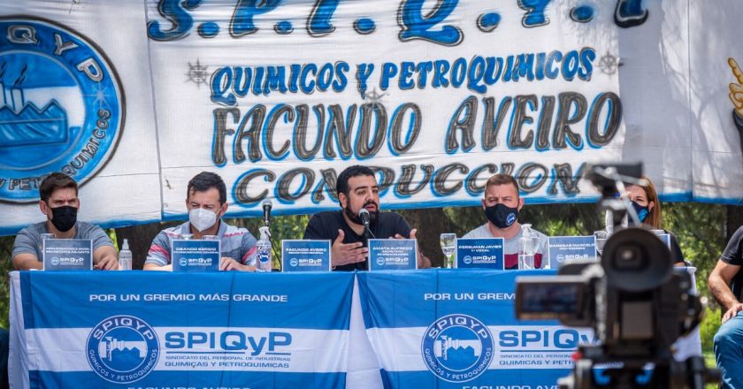 Aveiro anunció un plan de viviendas y la convocatoria a nuevas elecciones en el gremio químico más importante del país