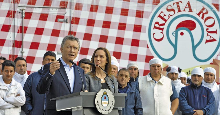 La Justicia da un primer aval a los trabajadores de Cresta Roja para autogestionar la empresa en quiebra y pide investigar a funcionarios del macrismo por hacer negocios con la crisis