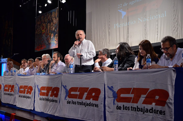 La CTA reclamó una suma fija de 75 mil pesos y señaló que «quien denuncia a la casta es financiado por lo peor de la casta dominante, grupos de empresarios como el de Eurnekian y los fondos buitres»