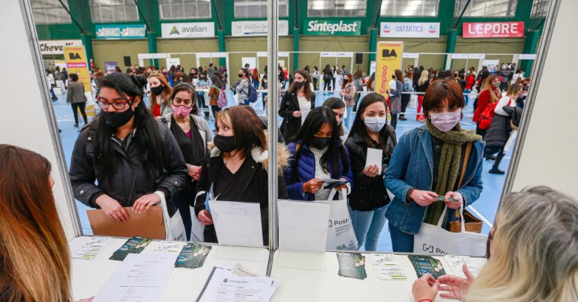 El Gobierno porteño inaugura hoy una Expo Empleo Barrial para ofertar 300 vacantes laborales exclusivas para mujeres