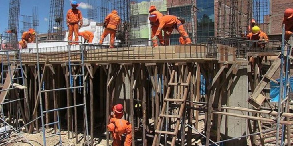 Traccionadas por la industria y la construcción, las provincias lideraron el alza del empleo registrado
