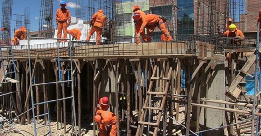 El empleo formal en la construcción creció 16,6% en agosto y alcanzó niveles anteriores a la pandemia