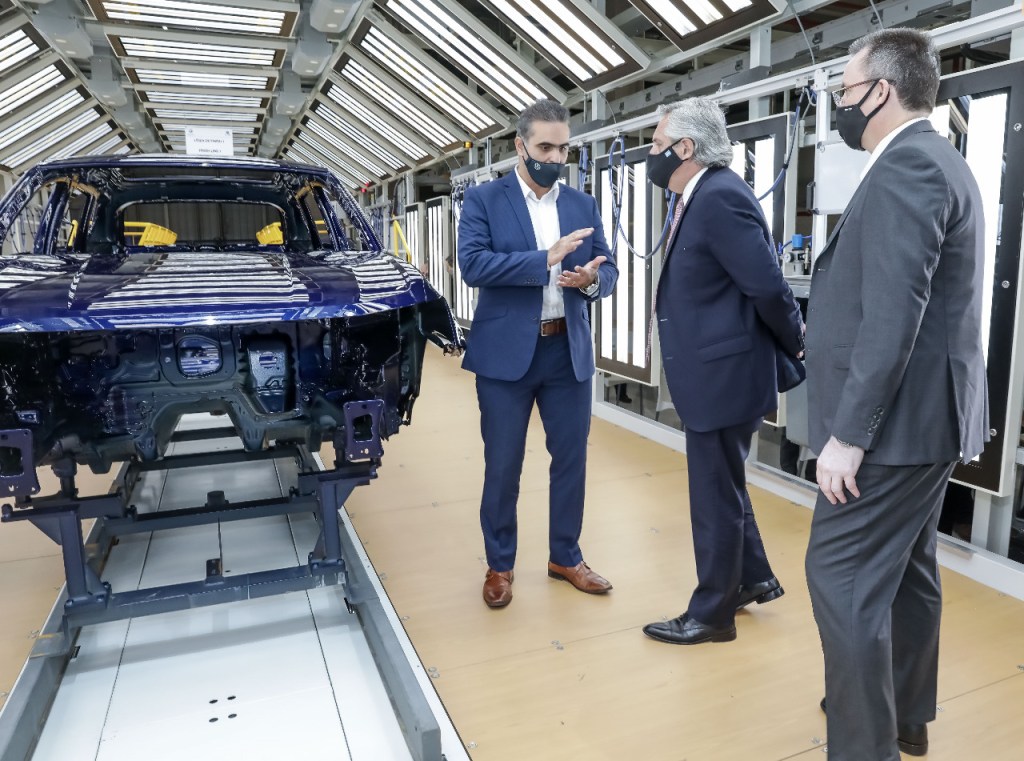 Volkswagen confirmó "planes de inversión que aumentarán el empleo y la producción en el país"