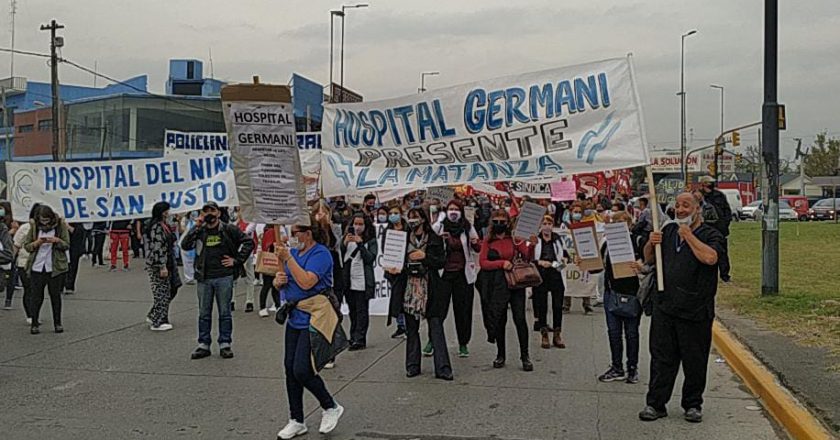 Protesta por una mejora salarial en los hospitales de Río Negro que supere el 22% ofertado