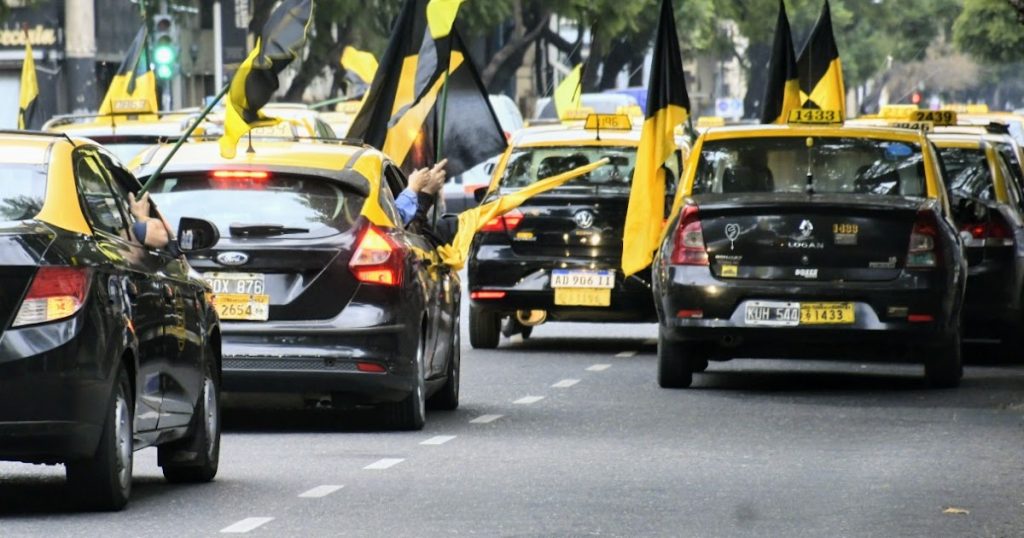 Aeropuertos Argentina 2000 da marcha atrás con su idea de instalar una "parada" de Cabify y vuelve la paz al Aeroparque porteño