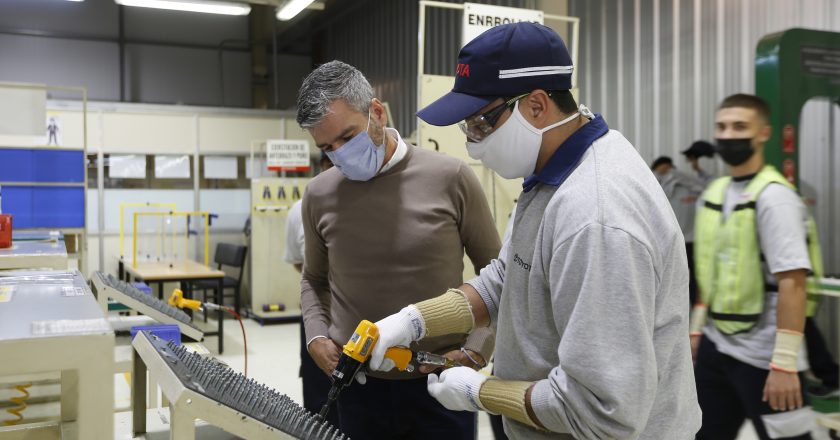 Crean una línea de acción en el Potenciar Trabajo para incentivar la inserción en el sector privado