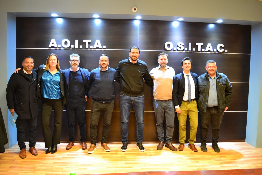 AOITA y la JST acordaron fortalecer la seguridad operacional del autotransporte interurbano de pasajeros de Córdoba