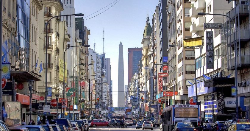 Cayó el desempleo en la Ciudad de Buenos Aires y se redujo la brecha de género y región