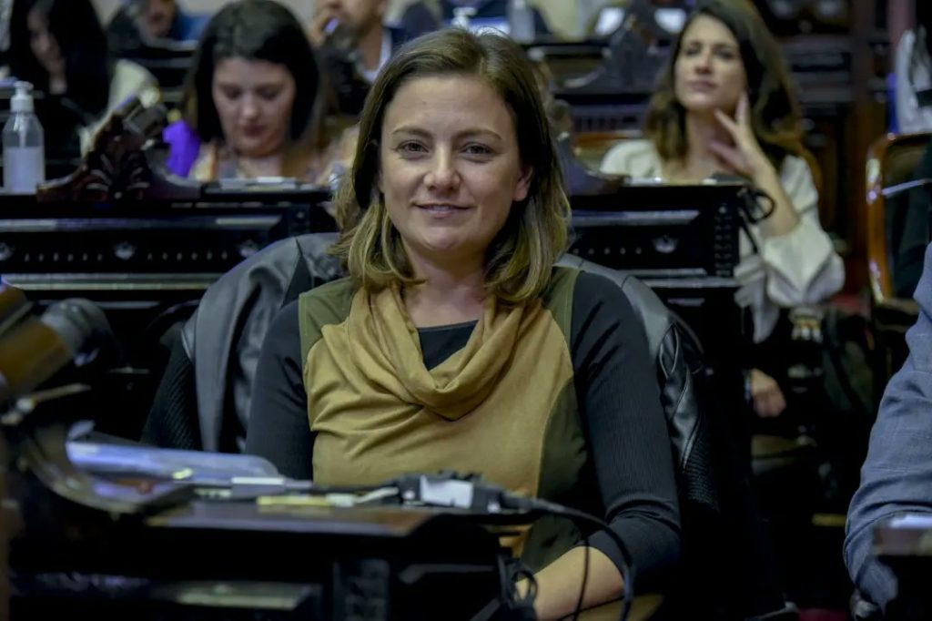 Vanesa Siley: "El que se beneficia con los debates para redistribuir la riqueza, siempre es el pueblo"