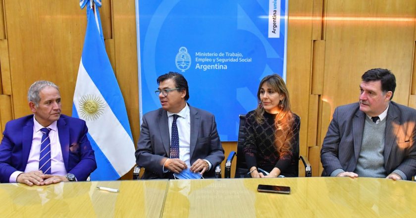 Palazzo llevó el salario inicial de los bancarios a los 185 mil pesos más un generoso bono y se ganó las felicitaciones de CFK