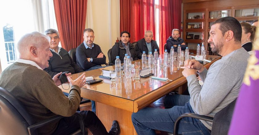 El gremio de transporte interurbano de Córdoba AOITA firmó un acuerdo histórico con la UNC para la formación laboral