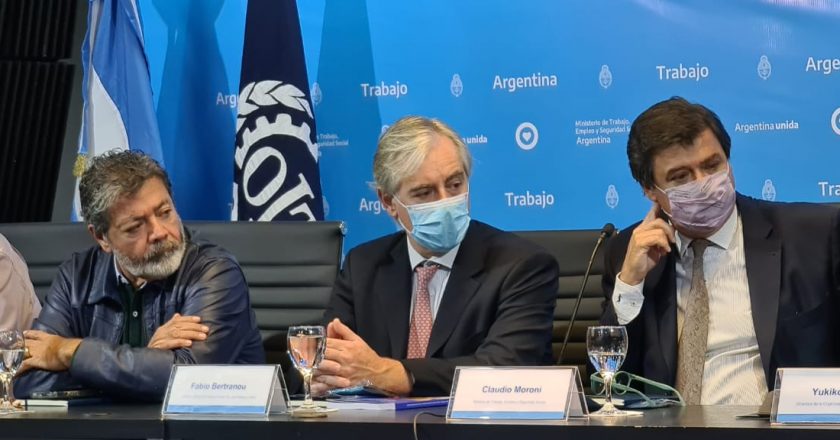 Gerardo Martínez dijo que la CGT respalda a Alberto y le mandó un mensaje a CFK: «No necesito que ningún político me venga a enseñar a cómo debo cerrar mis paritarias»