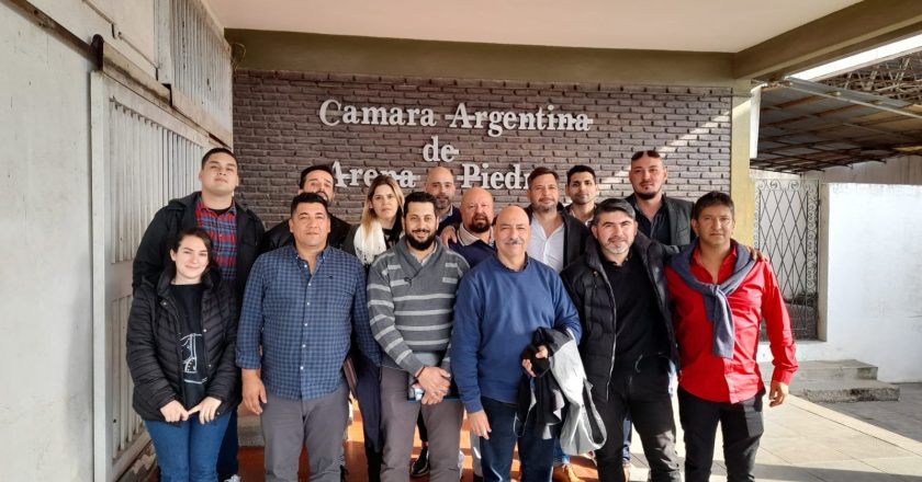 Conductores Navales cerraron la paritaria para el sector arena y piedra de Buenos Aires y abrocharon un 55% de aumento