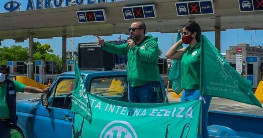 ATE lanzó con una huelga para detener la industria aeronáutica, pero una conciliación obligatoria la frenó