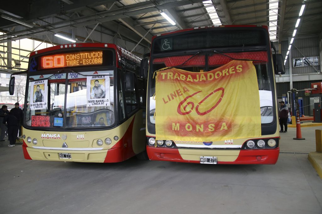 Choferes de la Línea 60 de colectivos lanza un paro por tiempo indeterminado en totos los ramales desde el lunes y no descartan cortes y movilizaciones