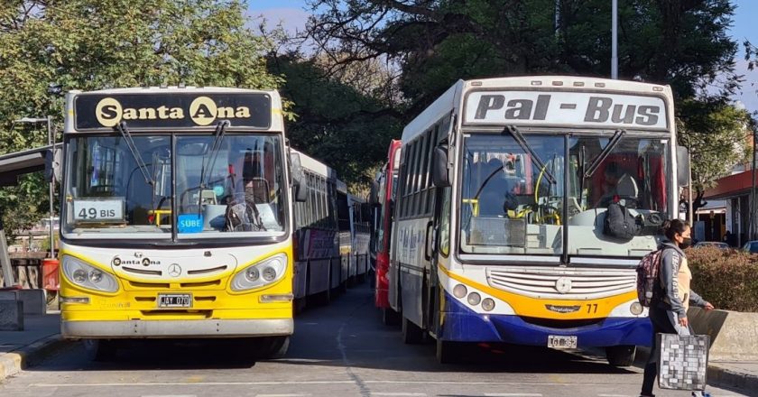 A pesar del acuerdo en la paritaria de los choferes del interior, en Jujuy no pagaron y la UTA local va a una huelga por 24 horas