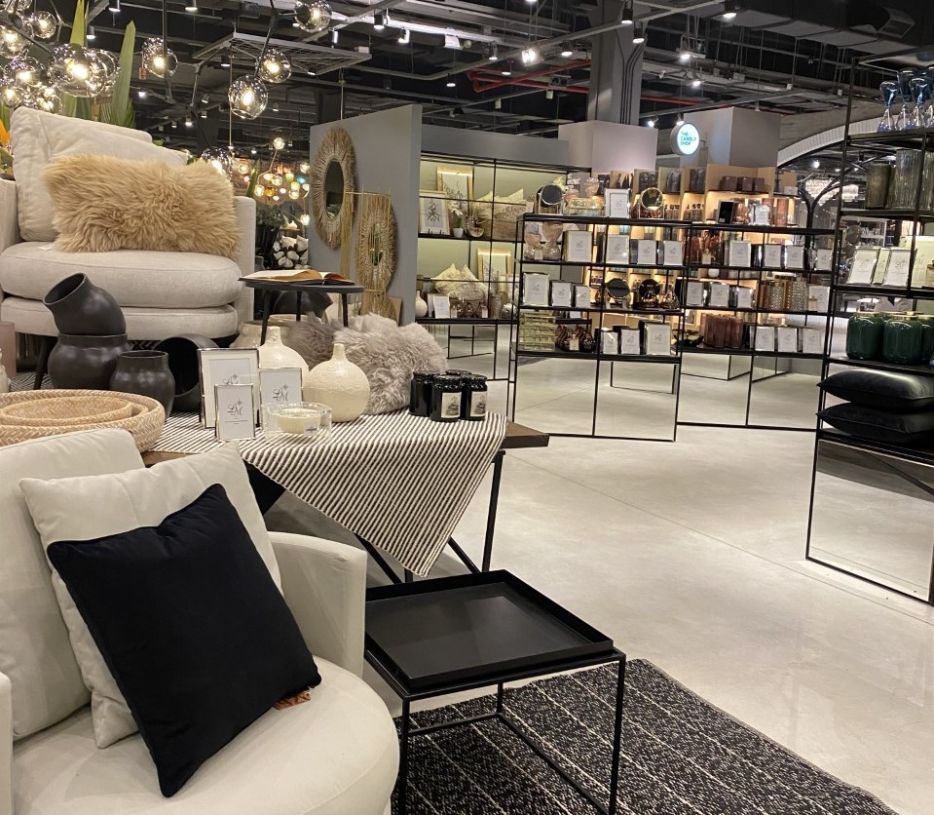 Fábrica de muebles de diseño confirmó la inversión de 650 millones de pesos y la creación de 110 puestos de trabajo formales