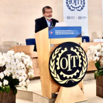 #ENFOQUE Argentina lleva una comitiva de funcionarios y sindicalistas a Suiza para promover la «justicia social» en la OIT