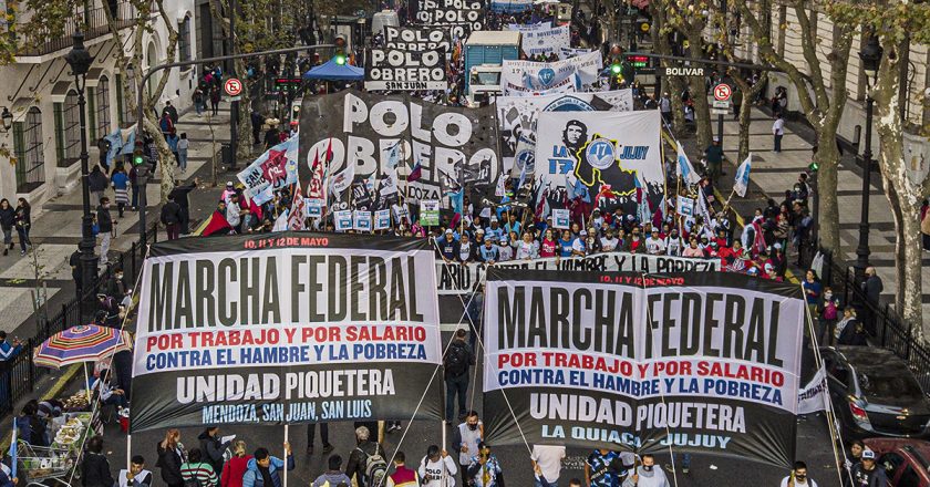 Unidad Piquetera espera tener su mano a mano con la CGT para pedirle un paro general contra el Gobierno