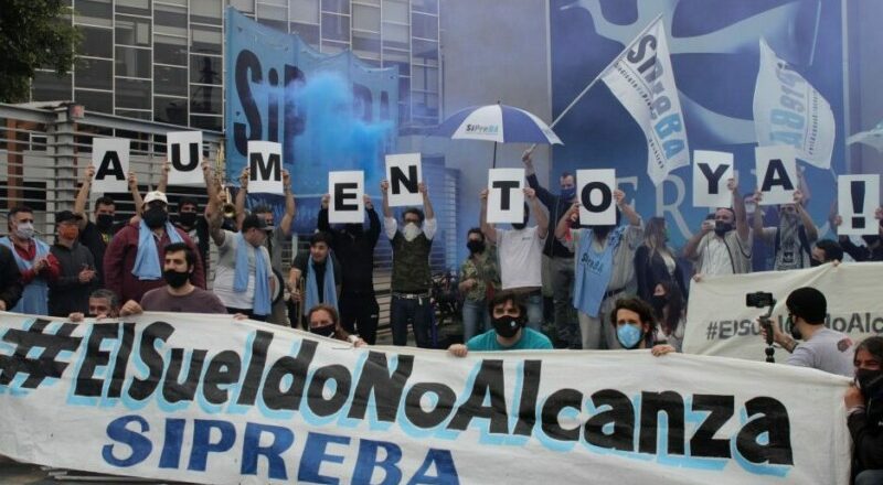 Casi la mitad de les trabajadores de prensa de la Ciudad de Buenos Aires tiene salarios por debajo de la canasta básica