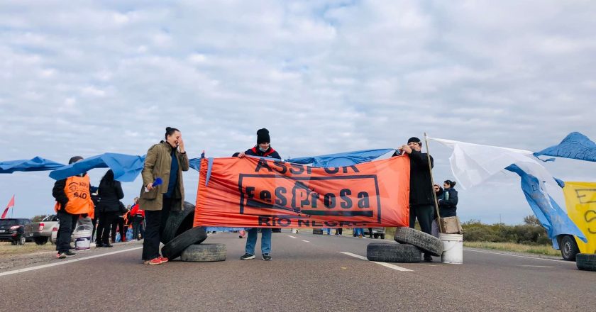 Trabajadores de la salud con medidas de fuerza en cinco provincias por reclamos salariales