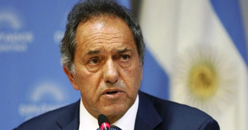 Scioli busca pacificar la Guerra del Neumático y convocó al sindicato a una reunión