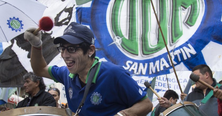 Con medidas de fuerzas en las plantas, la UOM encara una nueva jornada decisiva para los sueldos de los metalúrgicos