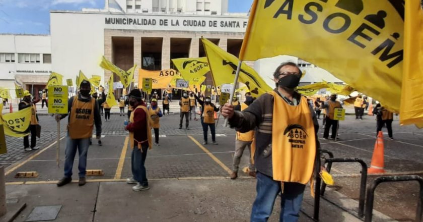 Municipales de Santa Fe van al paro por ropa de trabajo y reapertura de paritarias