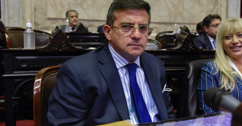 El dirigente bancario Cisneros tildó a Lozano de «tribunero» y lo invitó a que renuncie al Banco Nación