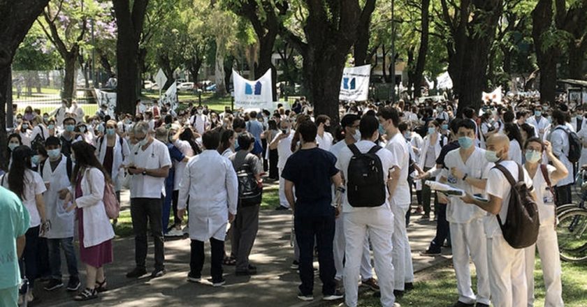 Trabajadores de hospitales porteños vuelven a movilizarse y denuncian un «ajuste» del Gobierno de Rodríguez Larreta