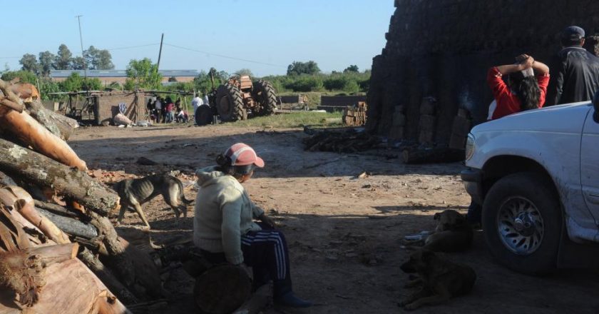 Piden elevar a juicio una causa por trata y explotación laboral contra dueños de una ladrillera de Tucumán