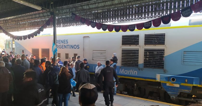 La Fraternidad celebró la llegada del tren a San Luis pero cuestionó: «No podemos avalar a funcionarios que asfaltaron vías ferroviarias»