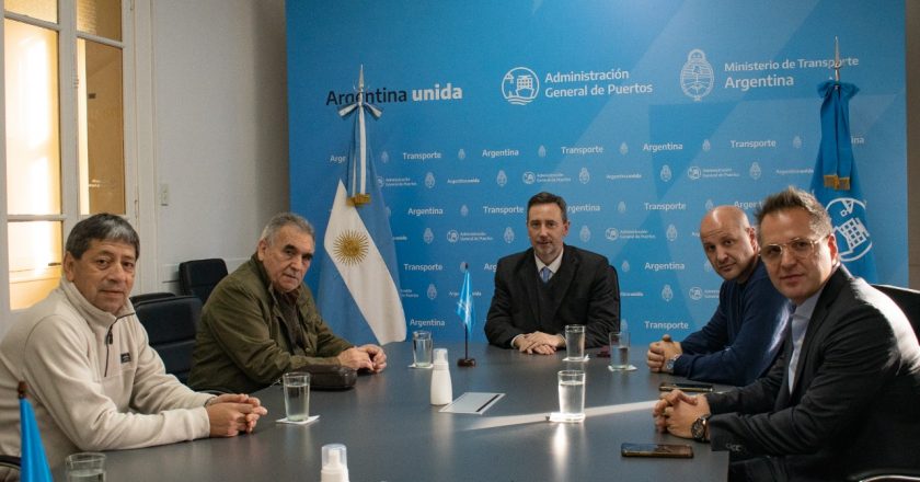 Dirigentes de dos gremios portuarios se reunieron con el interventor de la AGP y conformaron una mesa de coordinación de la actividad