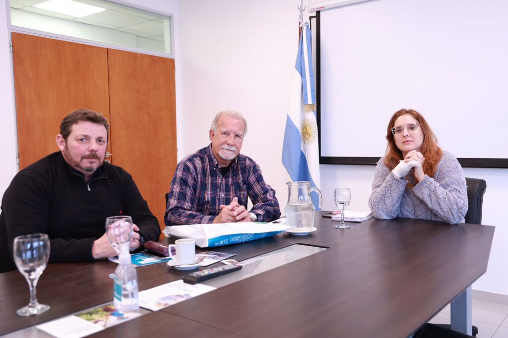 En la previa de la reunión de Comisión Directiva, Plaini aseguró que la CGT debe "aplicar su capacidad de movilización contra los especuladores" y pidió un aumento salarial por decreto