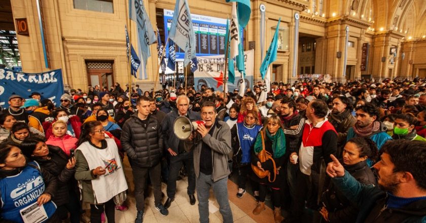 Para «Cachorro» Godoy, Alberto «cogobierna» con el FMI y eso «hace estallar a su propia base electoral»