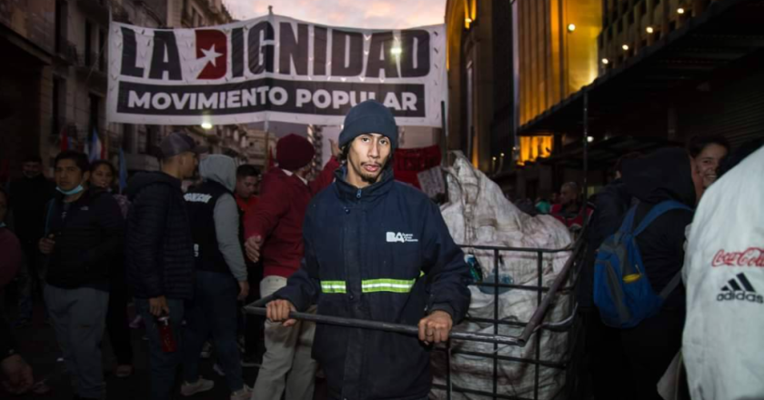 Recicladores de residuos se movilizarán esta tarde a sucursal de Coto en el barrio porteño Balvanera para reclamar que entreguen reciclables a las organizaciones