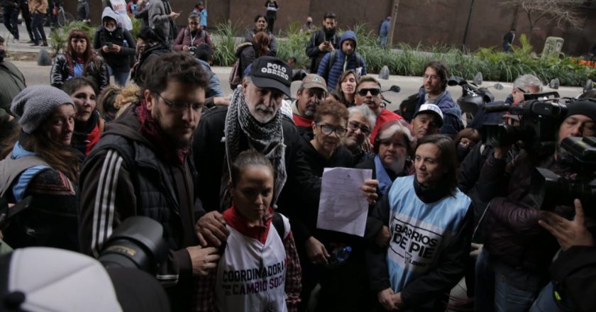 Dirigente de Unidad Piquetera acusó a la CGT y la CTA de «no estar genuinamente preocupados por la situación» y coordinarán con la UTEP un plan común