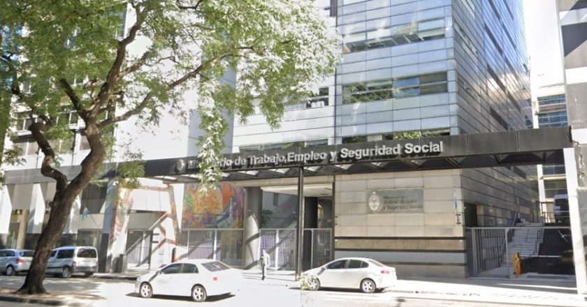 Las empresas ya proyectan nuevas paritarias y la incorporación de personal en el último tramo del año