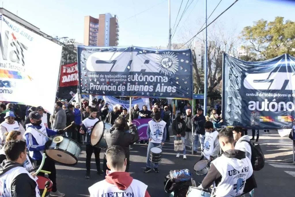 #18A Para completar 48 horas con todo el arco sindical en la calle, la CTA Autónoma realiza hoy movilizaciones, cortes y asambleas en todo el país