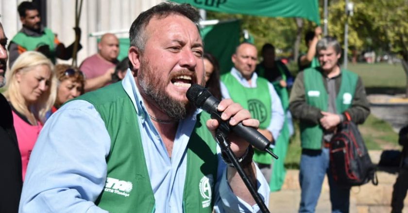 Liberaron al titular de ATE Mendoza tras pasar una noche detenido por encabezar una protesta que incluyó cortar calles