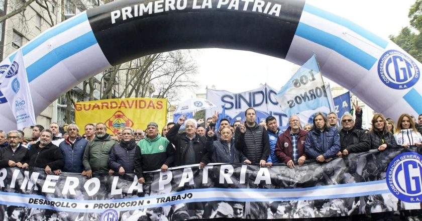 Pablo Flores no descartó un paro general de la CGT por la persecución a CFK: «Estamos defendiendo no sólo a Cristina, sino una idea de país»