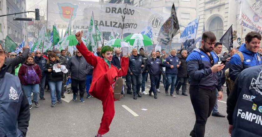 #17A Gremios del transporte y la industria exigieron la protección integral para todos los trabajadores, desocupados y jubilados